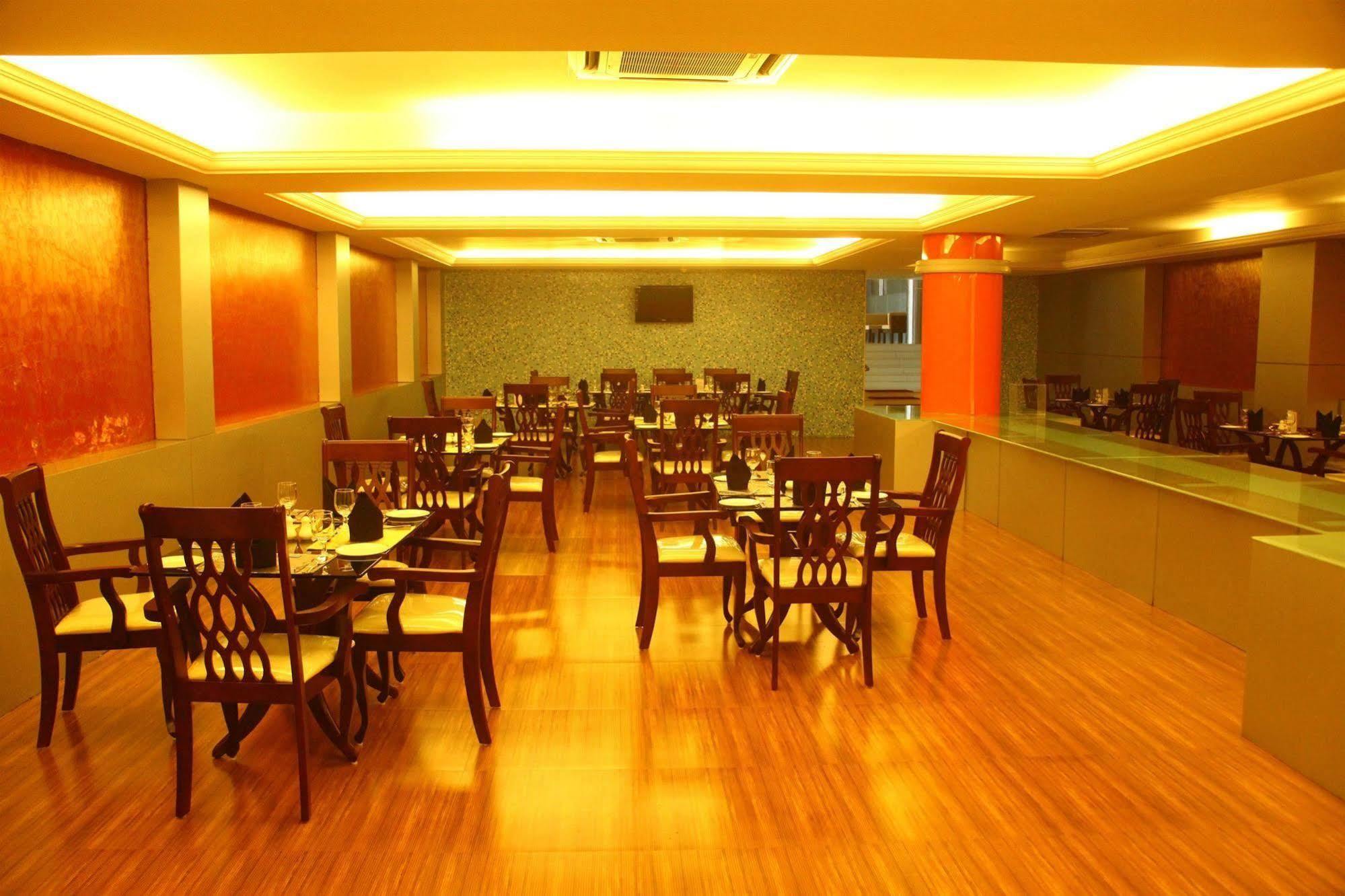 Saj Luciya -a Classified 4 Star 4* Thiruvananthapuram